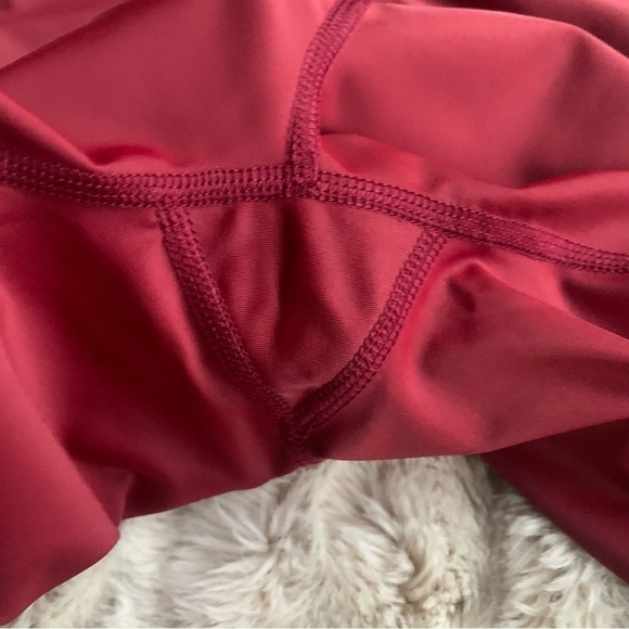 Alala Primary Short Pomegranate - Picture 5 of 8